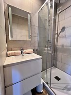 Cozy fully equipped center Liege for 4