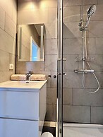 Cozy fully equipped center Liege for 4