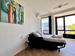 Cozy fully equipped center Liege for 4