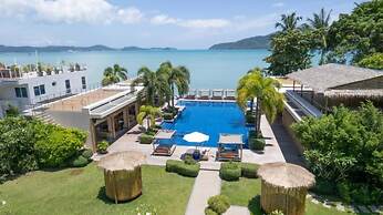 Beachfront and Pool 2 BR Apt- Celeena 870