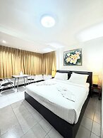La Casa Residencies