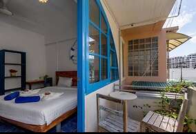 La Casa Residencies