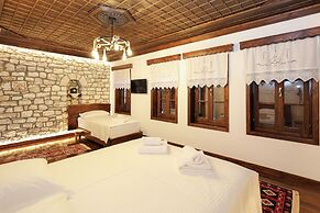 Oda e Gurit Boutique Hotel