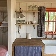 Secluded off Grid Shepherd's Hut