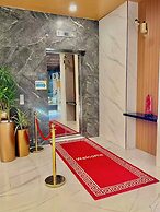 Skyport Hotel