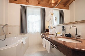 Alpine Hotel Resort Goies