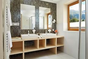 Alpine Hotel Resort Goies