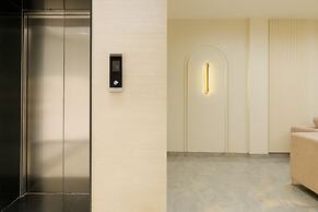 Travinities Hotel Avni Palace