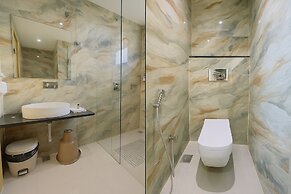Travinities Hotel Avni Palace