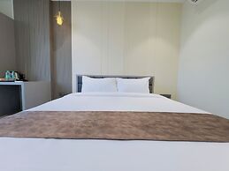 Travinities Hotel Avni Palace