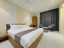 Travinities Hotel Avni Palace