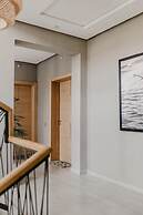 YMY BEACH HOUSE