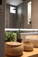 YMY BEACH HOUSE
