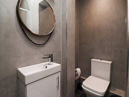 Apartment 9