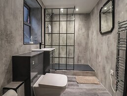 Apartment 10