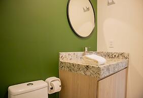 w Peaceful 1BR w/ Perfect Balcony in Miraflores