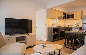 w Peaceful 1BR w/ Perfect Balcony in Miraflores
