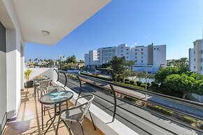 Nissi Apartment 102