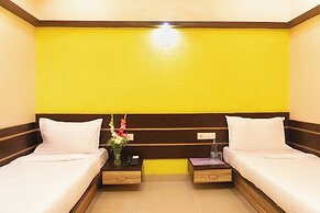 Hotel Golden Treat