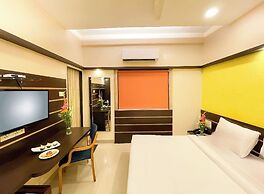 Hotel Golden Treat