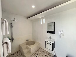 Green Caldera Estate