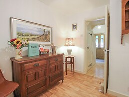 2 Aqueduct Cottages