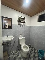 Bloomstone Urban Chill Cabin
