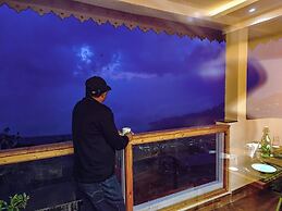 Hotel Golden Potala