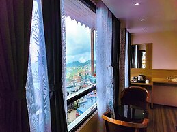 Hotel Golden Potala