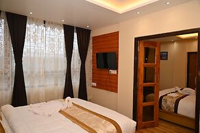 Hotel Golden Potala