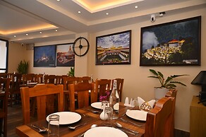 Hotel Golden Potala