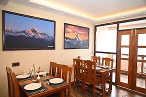 Hotel Golden Potala