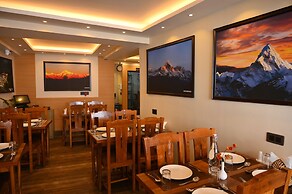 Hotel Golden Potala