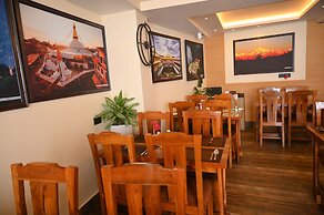 Hotel Golden Potala