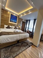 Hotel Golden Potala