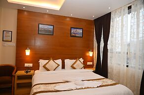 Hotel Golden Potala