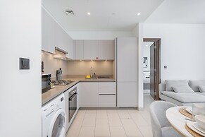 Chic 2 bed Apartment in Sobha Creek Vistas