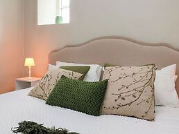 Maple Tree Cottage