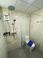 9 Karat Condo by PSR