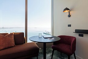 Crowne Plaza Geelong by IHG