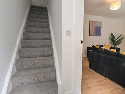 5 Marsh Lane