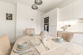 Wisteria Way - From 200 Per Night
