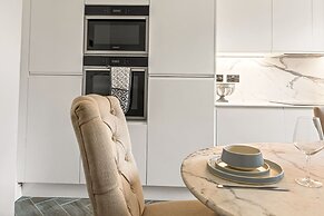 Wisteria Way - From 200 Per Night