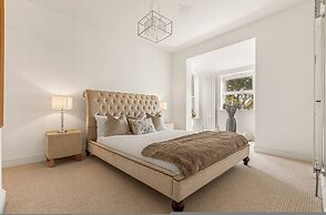 Wisteria Way - From 200 Per Night