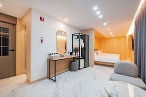 HOTEL MARIESTAY TAEN