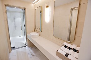 HOTEL MARIESTAY TAEN