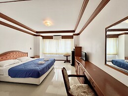 Naya Park View Hotel