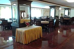 Naya Park View Hotel