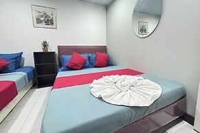 Sunshiny-BB Hostel near Punnavithi BTS station