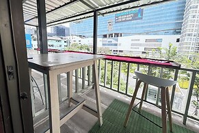 Sunshiny-BB Hostel near Punnavithi BTS station